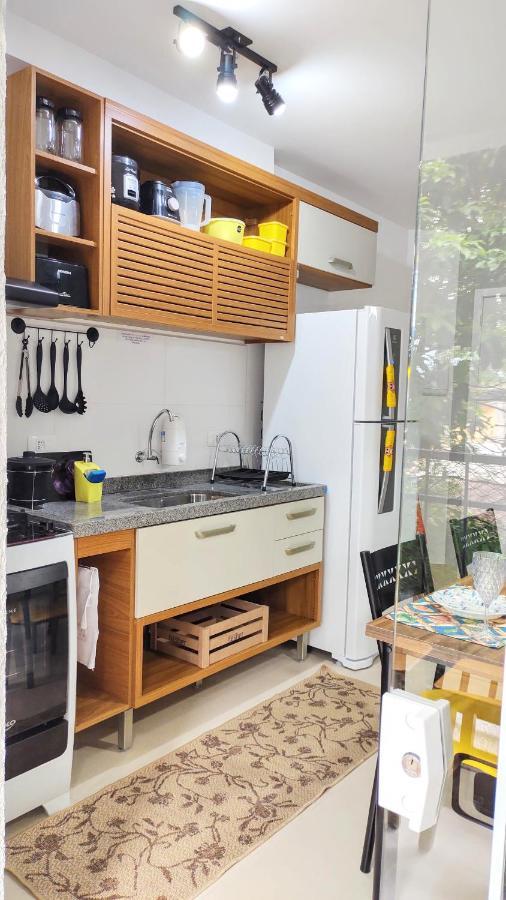 Apto Centro Ubatuba com Varanda Gourmet, Suíte e Piscina Exterior foto